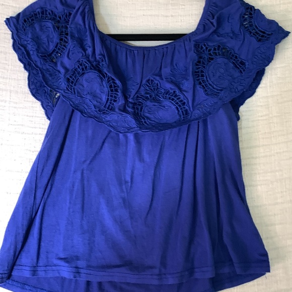 Emerette Elegant Blue Off-Shoulder Top - Picture 8 of 8